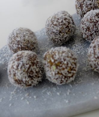 Raw Caramel Protein Bliss Balls