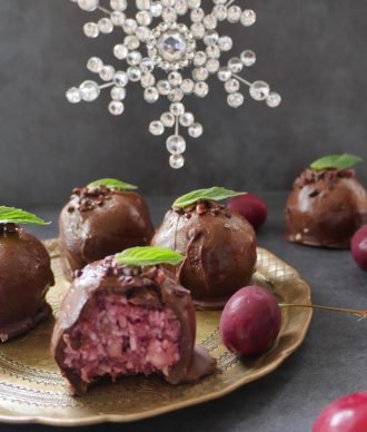 Gluten-Free Cherry Ripe Balls