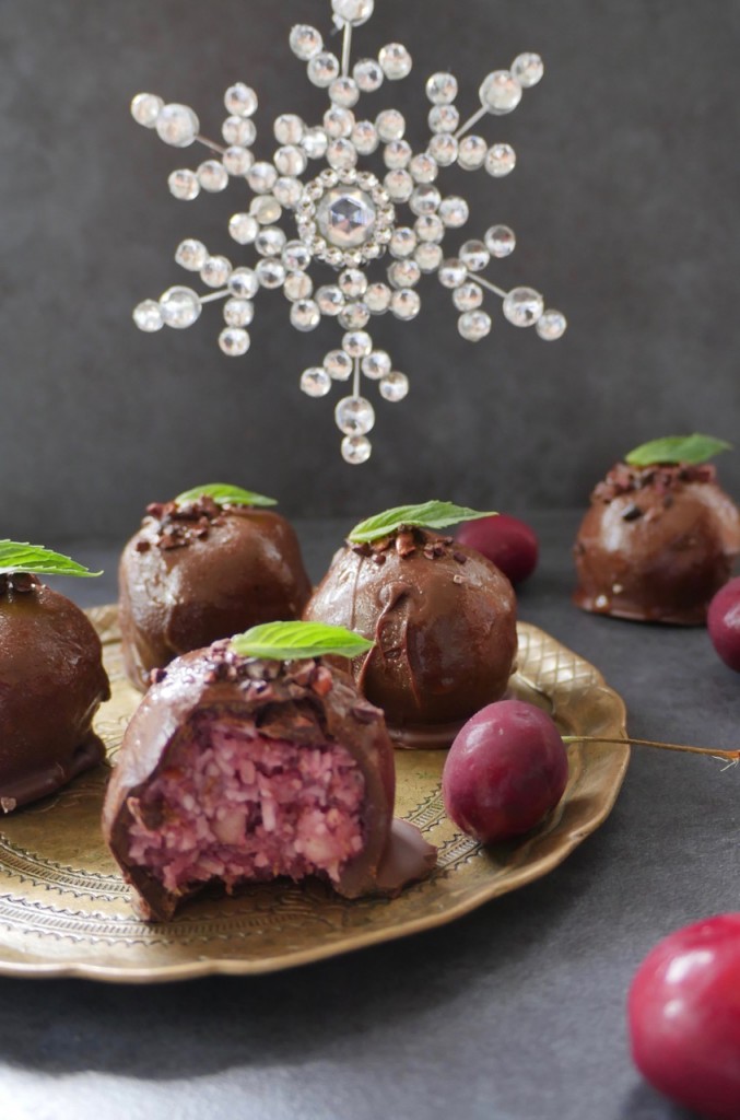 Gluten-Free Cherry Ripe Balls