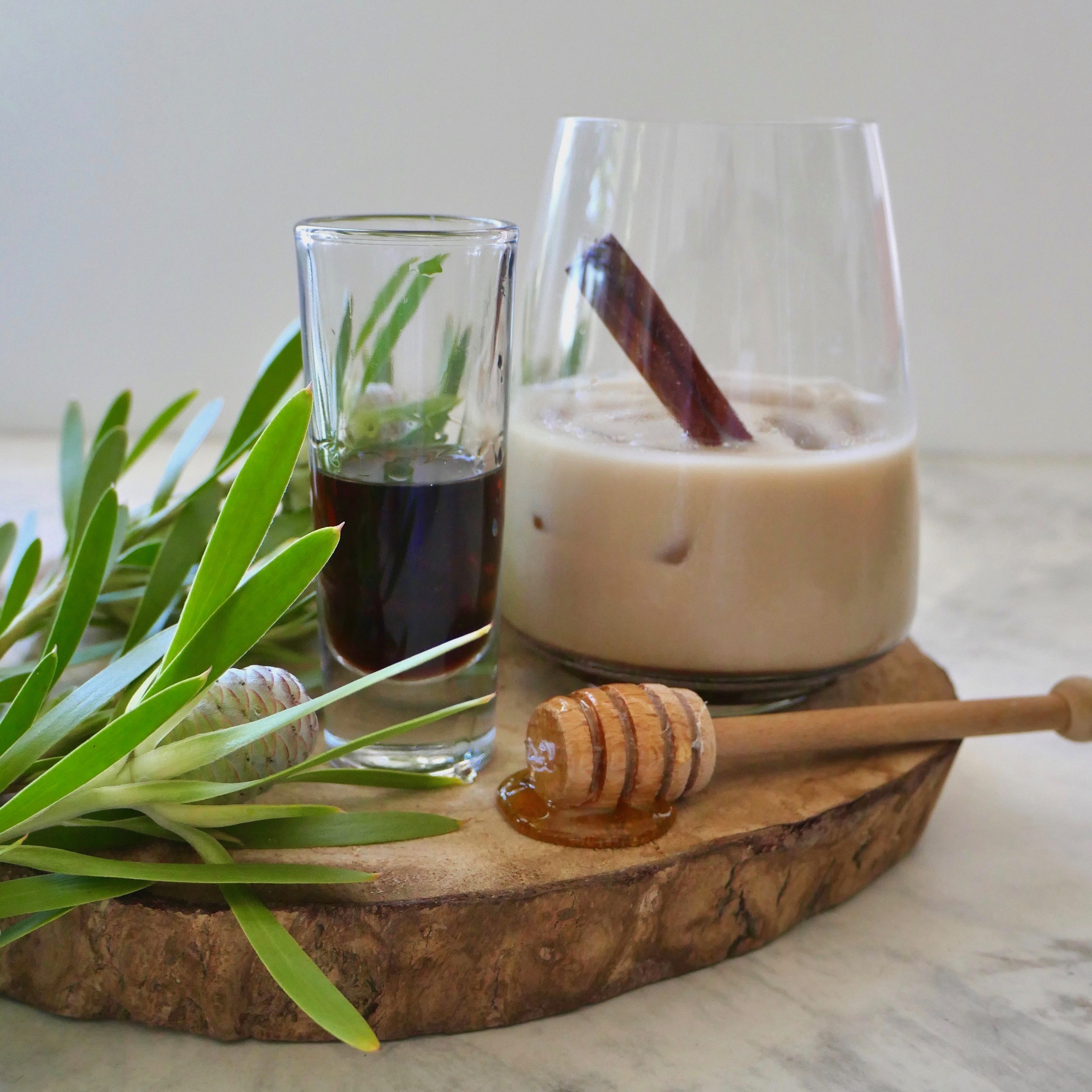 iced chai cocktail