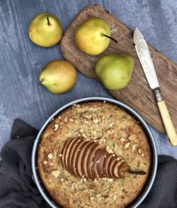 gluten-free pear banana cake