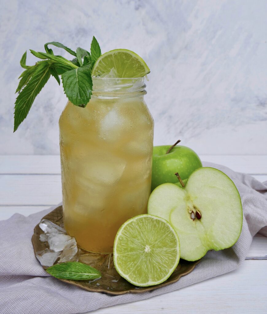 Apple green iced tea