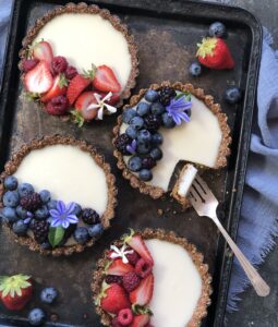 vegan berry tart